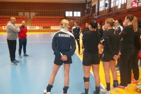 Do Poľska aj s mladou brankárkou Kondášovou