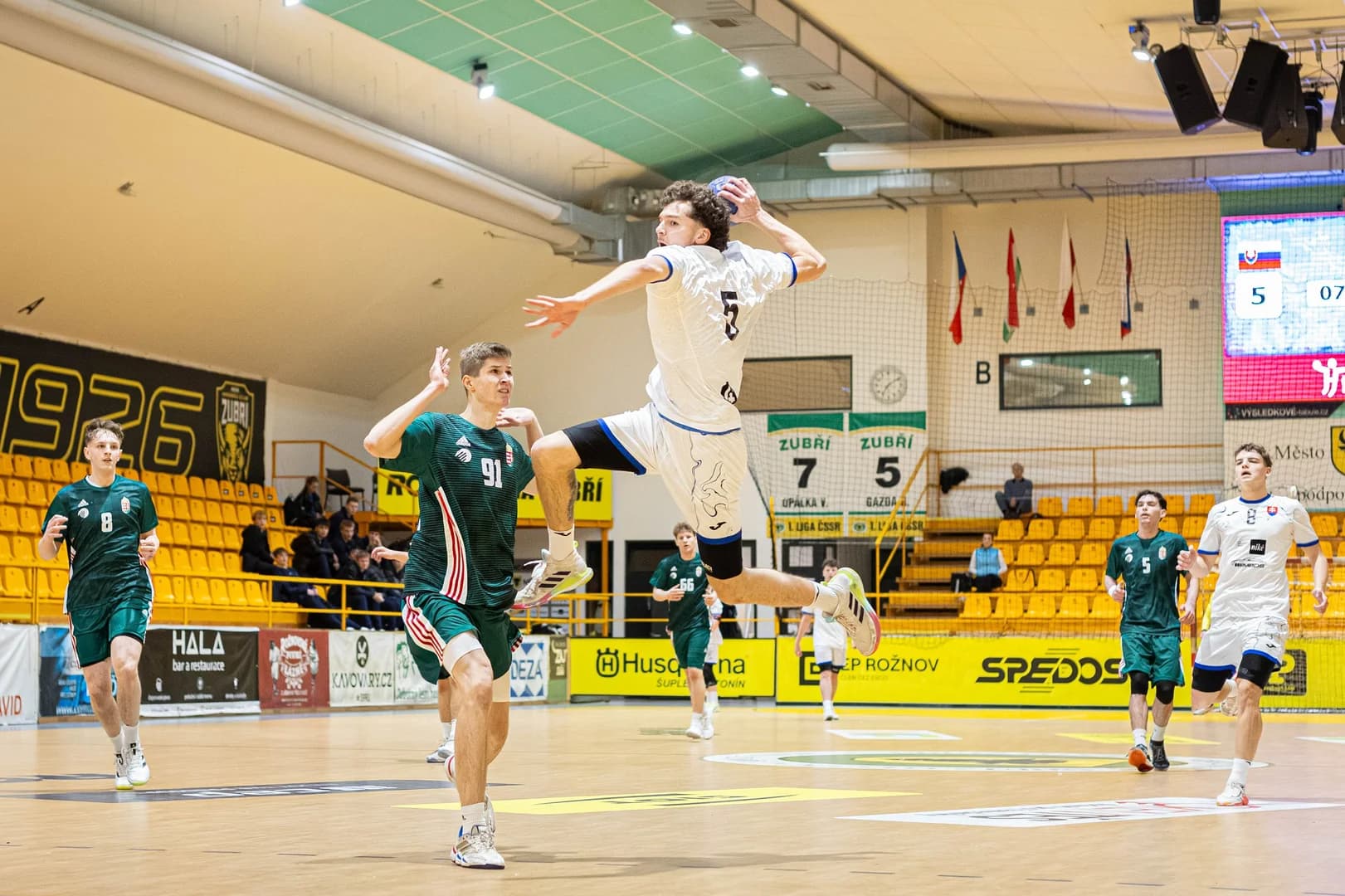 TRÉNER KADETOV TOMÁŠ STRAŇOVSKÝ HODNOTÍ TURNAJ OLYMPIJSKÝCH NÁDEJÍ V ZUBŘÍ 
