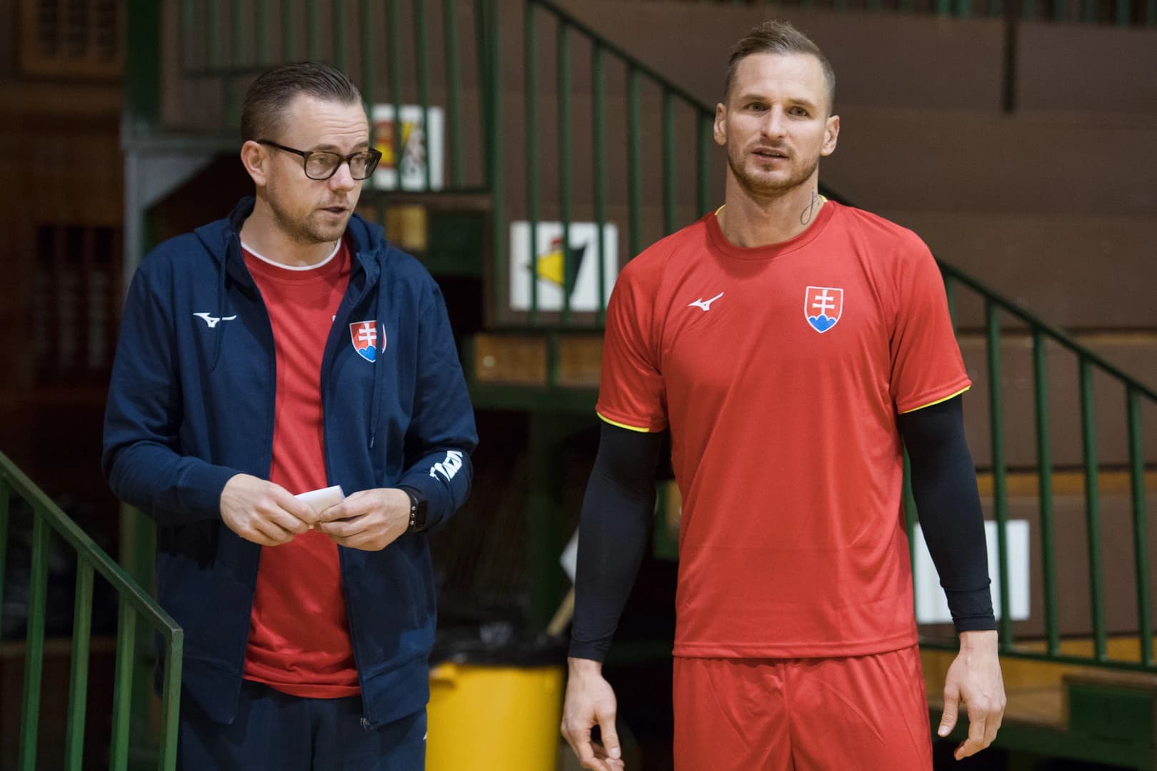Reprezentanti SR na úvod na pôde favorita skupiny, Maďarom nechcú odovzdať dva body