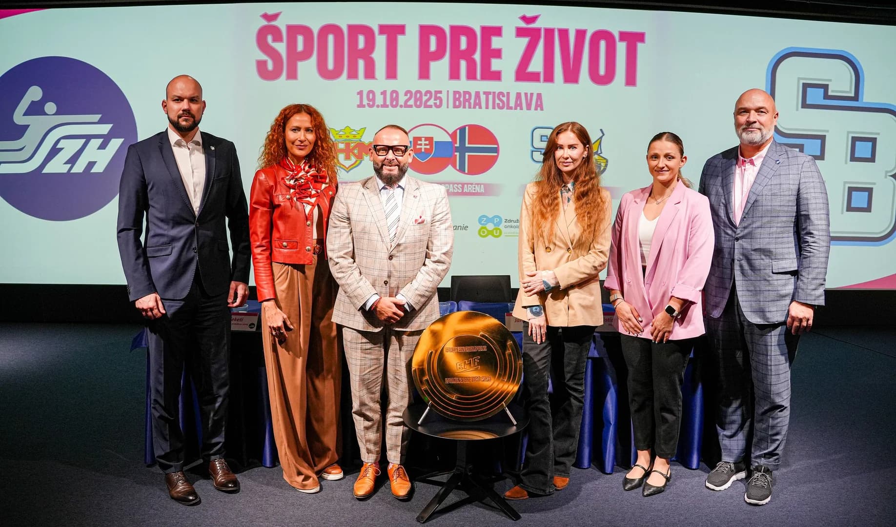 Šport pre život: Ženská hádzanárska reprezentácia a HC SLOVAN Bratislava spájajú sily v boji proti rakovine