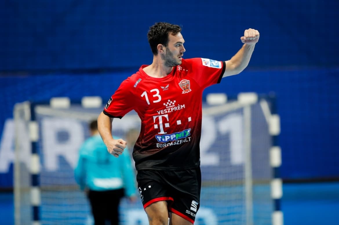 NAJUŽITOČNEJŠÍM HRÁČOM FINAL 4 SEHA LIGY TVORCA HRY VESZPRÉMU NENADIČ, RÁBEK DRUHÝ MEDZI KANONIERMI