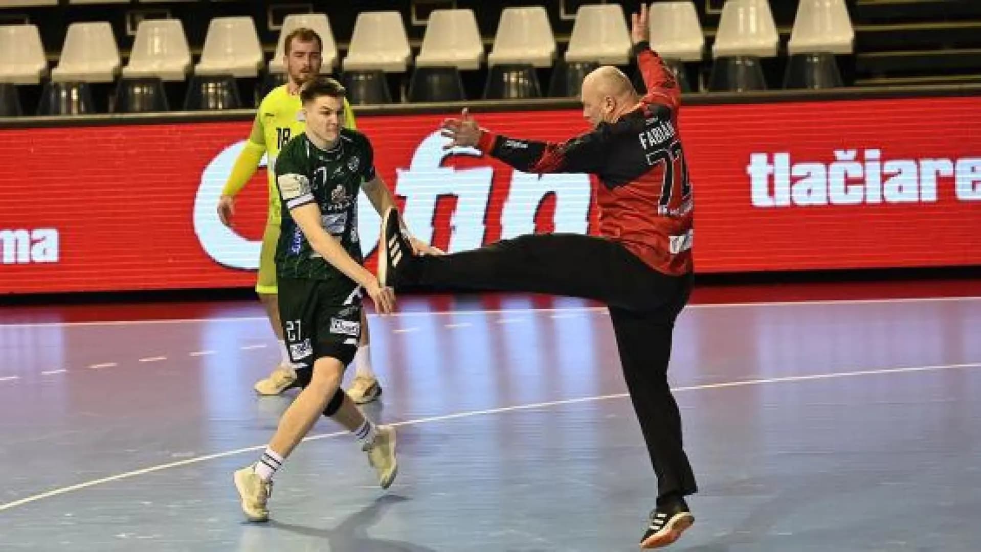 NHE: Hladké víťazstvo Prešova v prvom semifinále, Nové Zámky úspešne začali boje o Ligový pohár