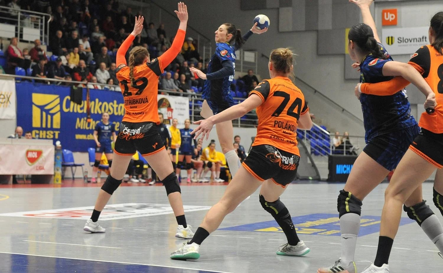 MOL liga: Súboje šampiónov i vicemajstrov pre slovenské tímy, Iuventa môže oslavovať už počas víkendu