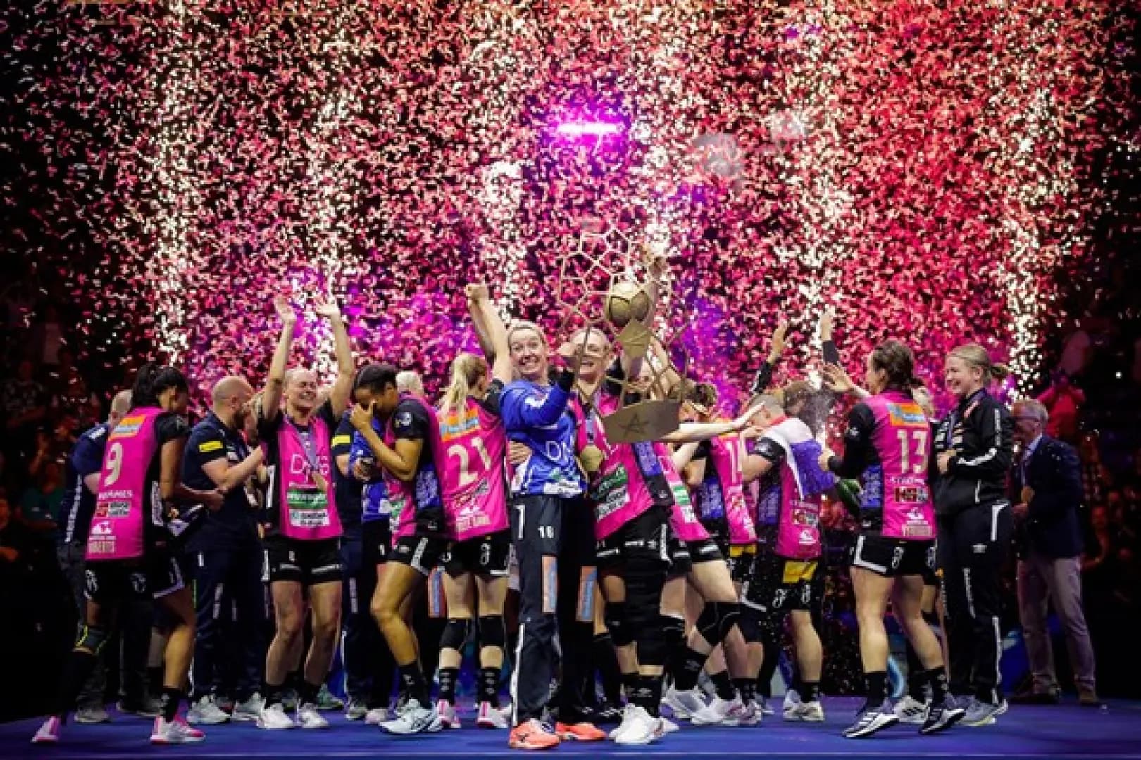 Liga majstrov žien: Kristiansand vládne aj naďalej, pri triumfe aj Slovák Hlavatý