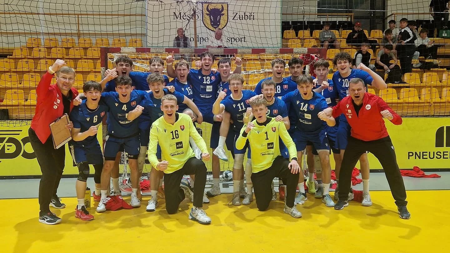 KADETI V ZUBŘÍ DOKÁZALI ZDOLAŤ ROVESNÍKOV Z ČESKA, TRÉNER ANTL HOVORÍ O POKROKU