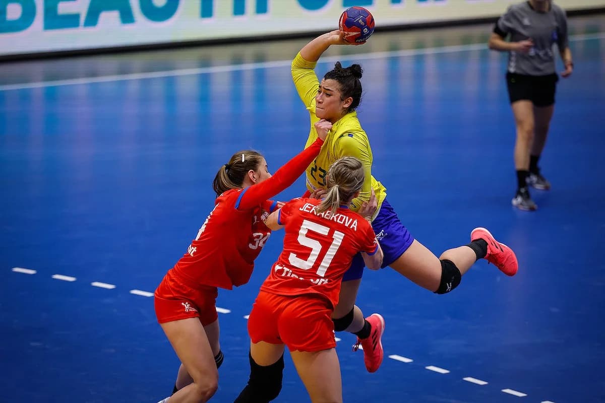 MS žien: Medzi štvrťfinalistami aj Češky, v boji o semifinále vyzvú olympijské víťazky