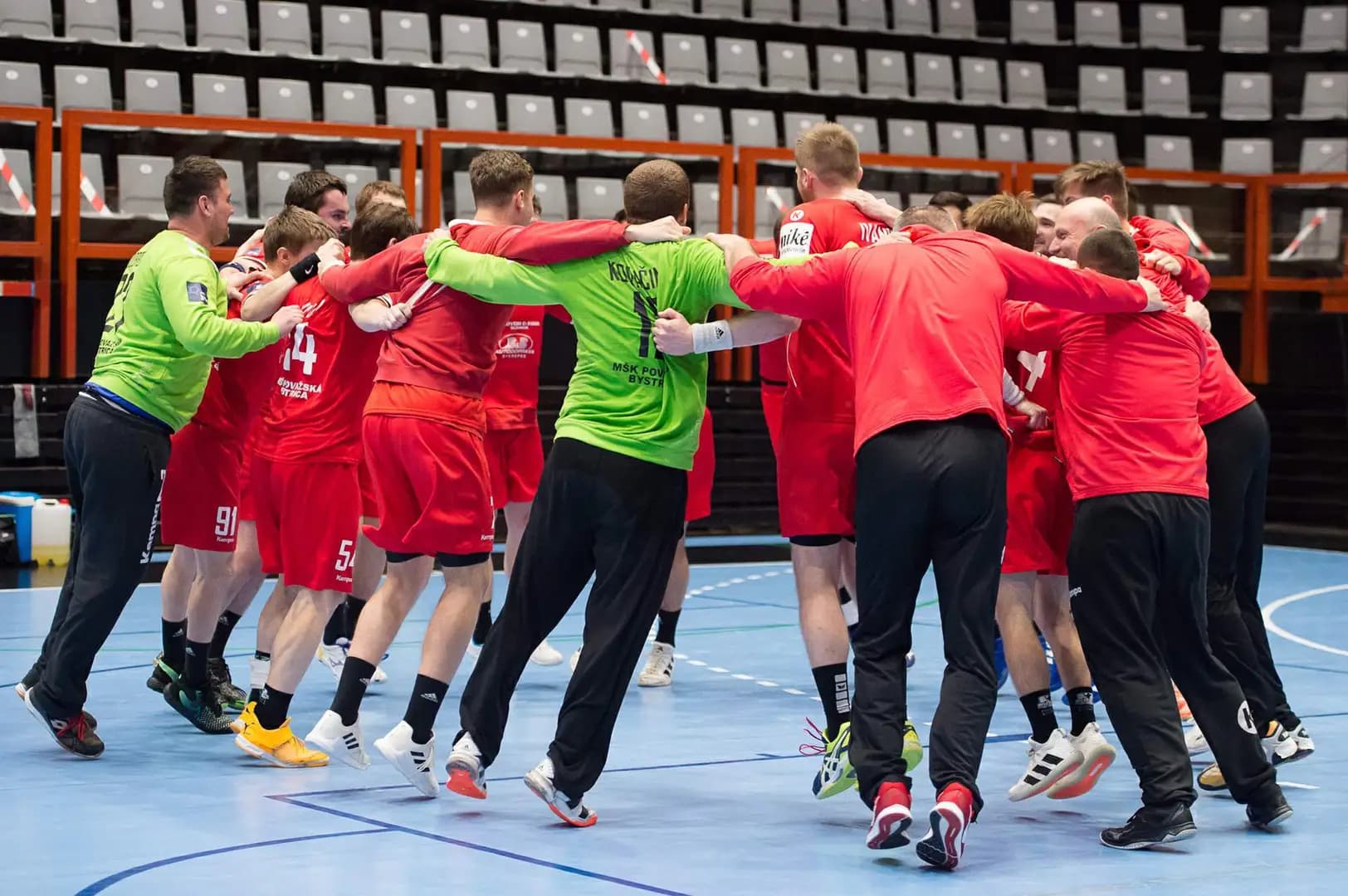Do finále Tatran a MŠK, semifinálové série rozhodli v troch zápasoch