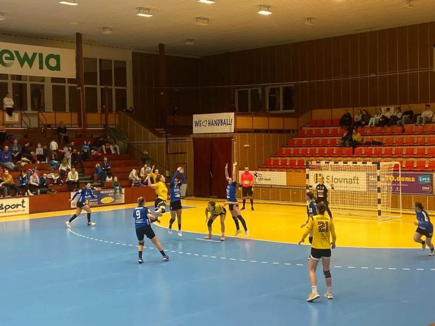 SP žien: Prvým finalistom Iuventa, vyhrala v Šali
