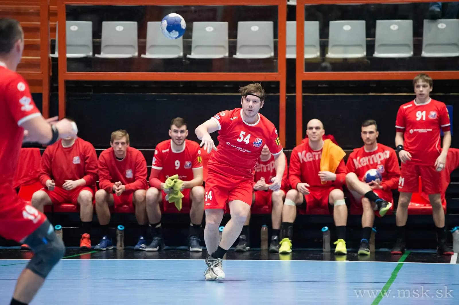 Slovnaft handball extraliga - Na úvod nadstavby víťazstvá domácich