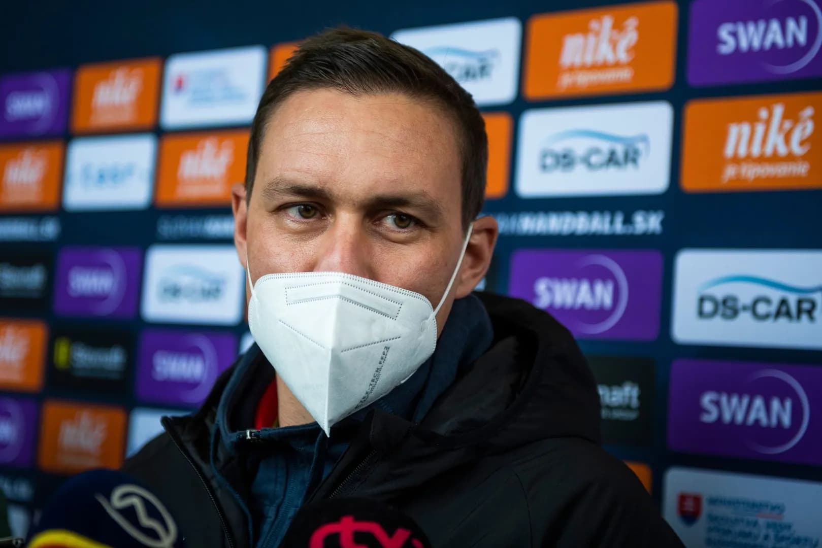 Repre muži: Jedného hráča stopol COVID, stav Prokopovho členka vyzerá nádejne