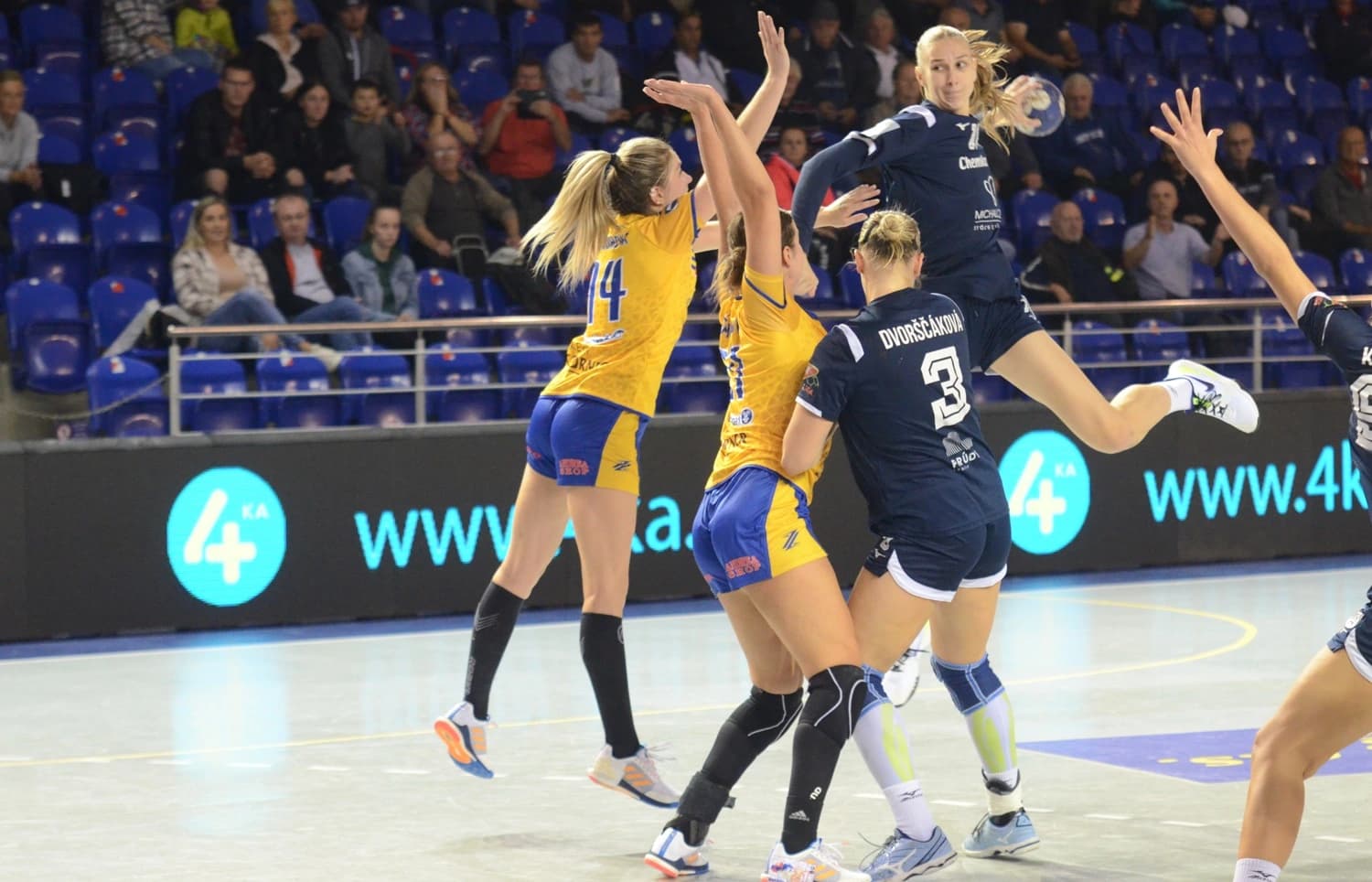 MOL liga: V šlágri obrat Iuventy, ďalšie víťazstvo Šale