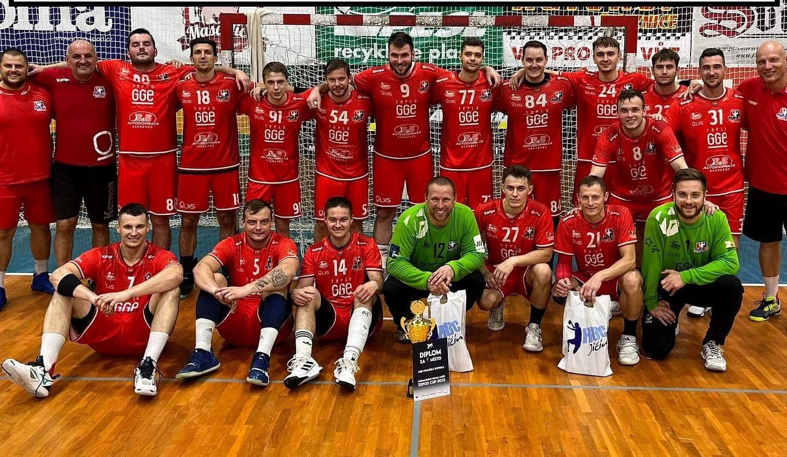 Považania ladia formu na ceste za obhajobou, Straka spokojný s prístupom hráčov