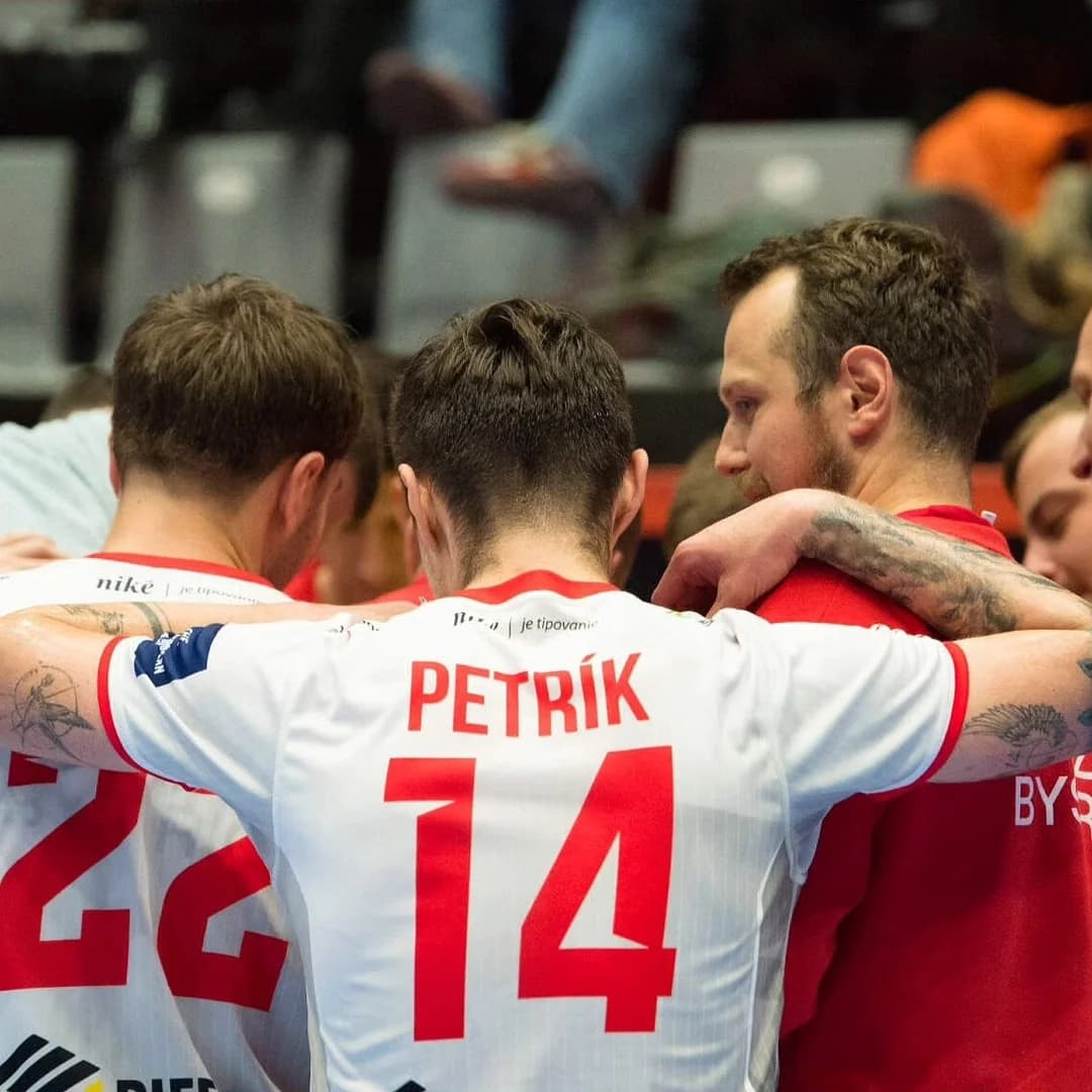 POVAŽANIA BEZ PROBLÉMOV ĎALEJ V EURÓPSKOM POHÁRI 