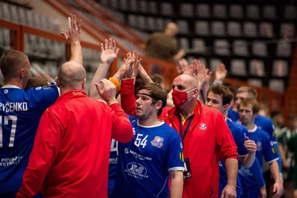 NHE: Považania bez trojice hráčov, ale s Hozmanom a Žilinčíkom