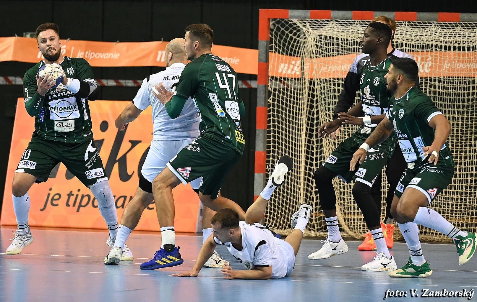 NHE: Bojničania prvými premožiteľmi Záhorákov, prvá výhra Modranov