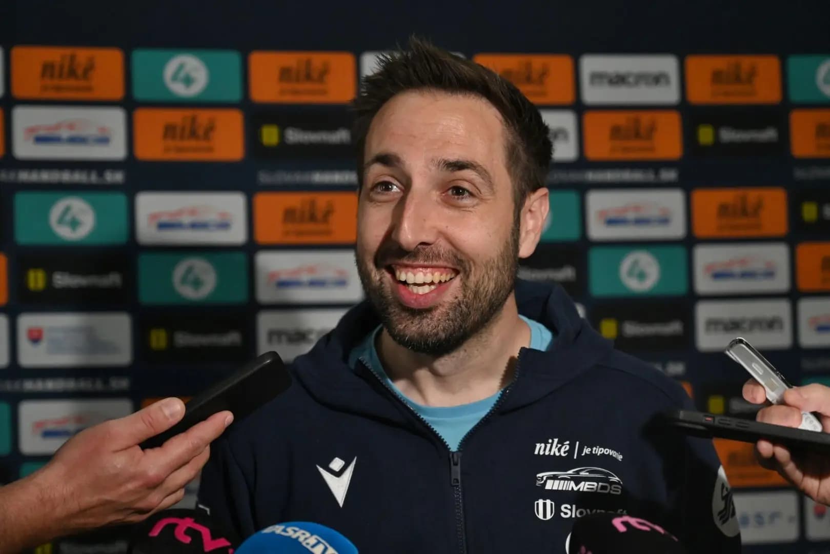 Repre muži: Zraz v Hlohovci s navrátilcom Urbanom i lúčiacim sa Straňovským
