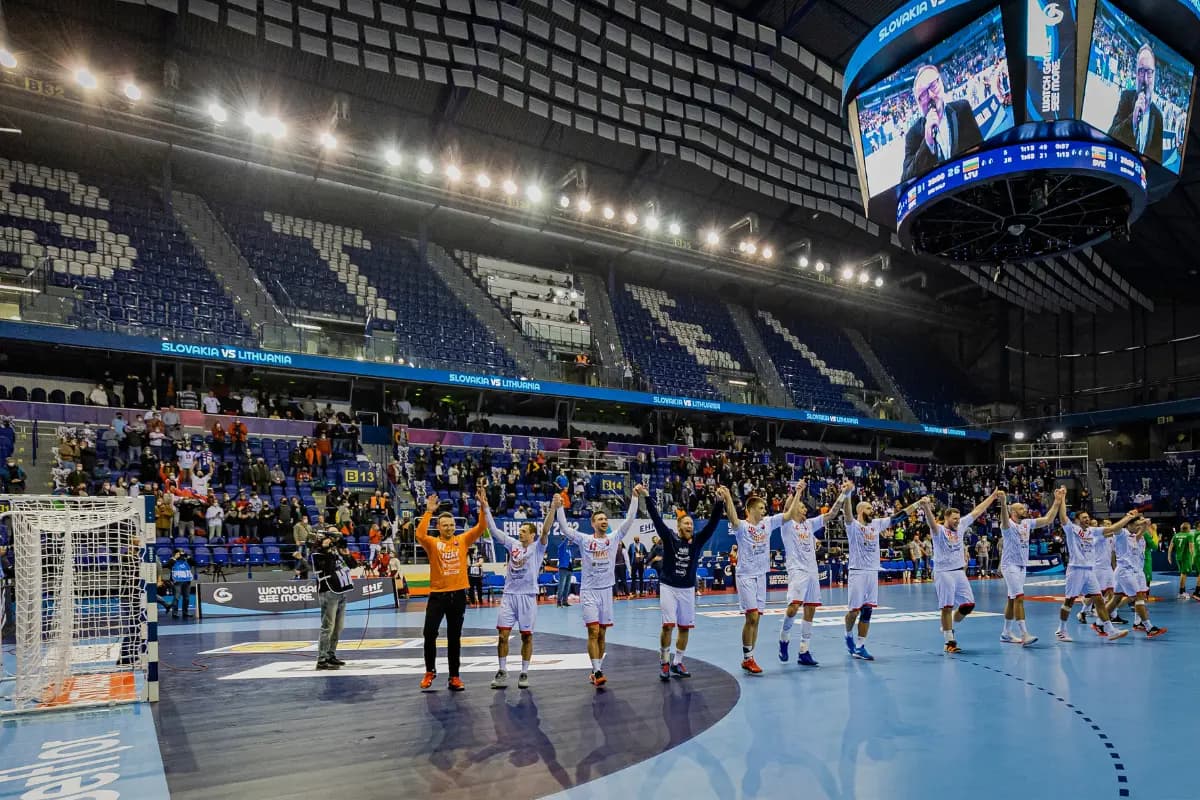 EHF EURO 2022: Veľká radosť z víťazstva nad Litvou, Slovákov však nepotešili Nóri zaváhaním s Rusmi